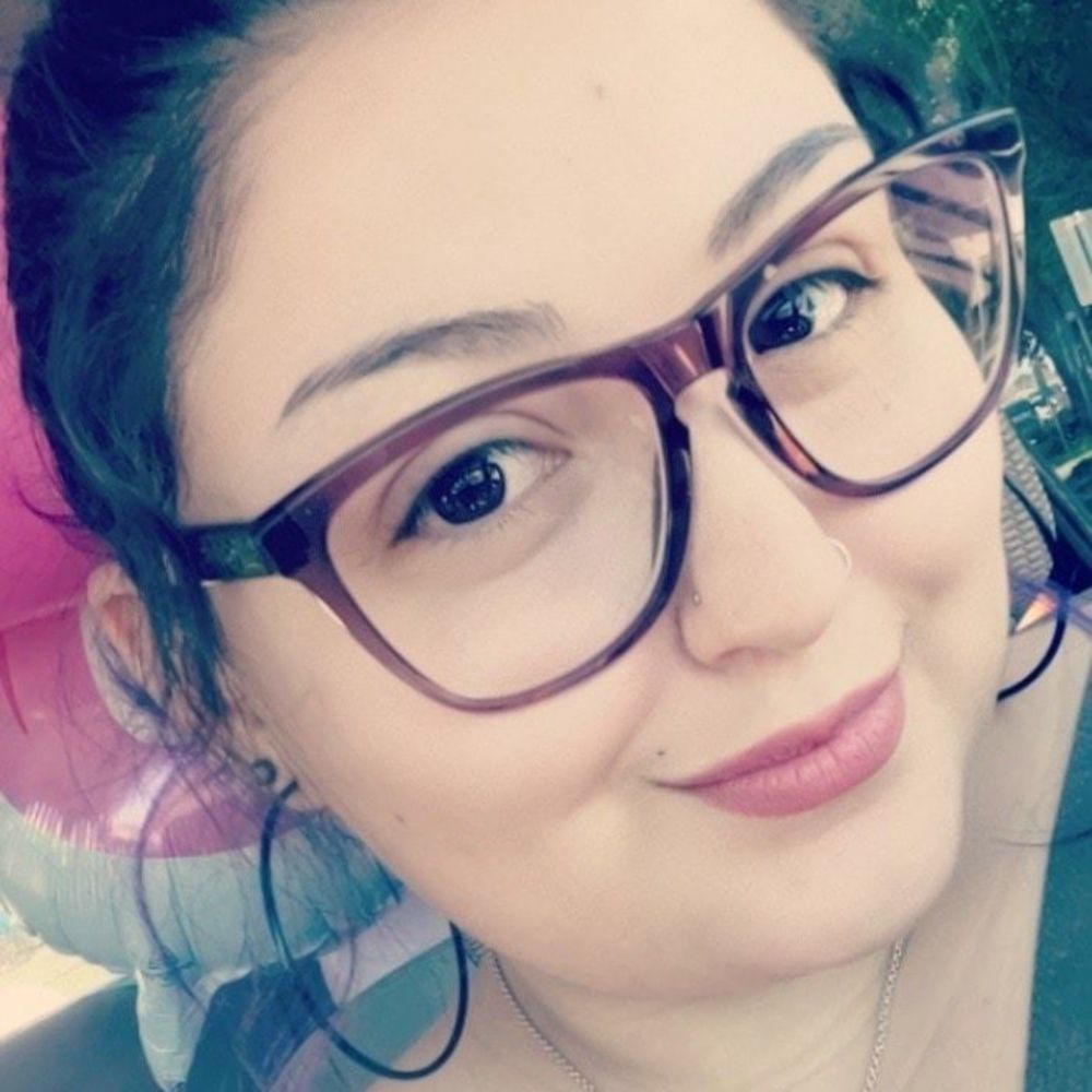 Meet your Posher, Priscilla